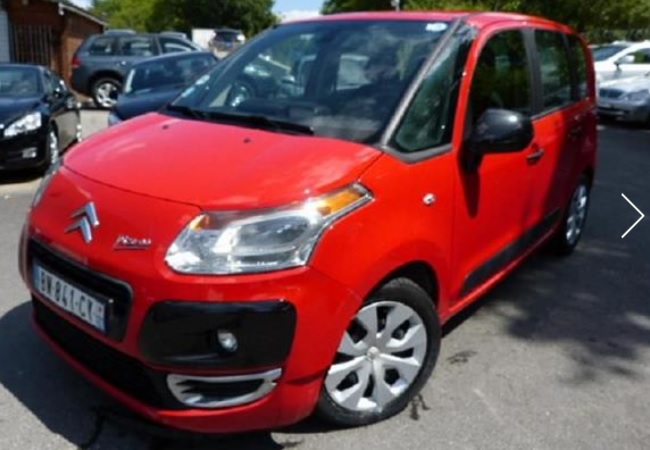Left hand drive CITROEN C3 PICASSO 1.6 HDI 90 BUSINESS